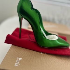 Brand new Christian Louboutin metallic green heels 7.5